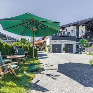  Apartment Zwischen Chiemsee Und Bergen Ug